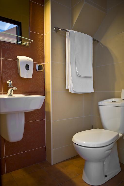 Łuków Hotel Korona الغرفة الصورة